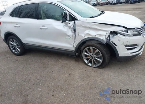 2018 Lincoln Mkc Select z USA, uszkodzony, nr VIN 5LMCJ2D90JUL11848